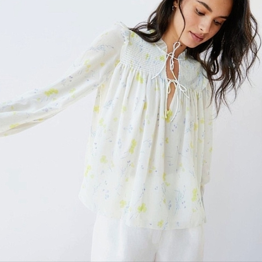 Like New! Aritzia Wilfred Castello Chiffon Blouse Top